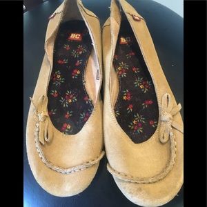 BC / Nordstrom’s ladies tan  suede flats Size7